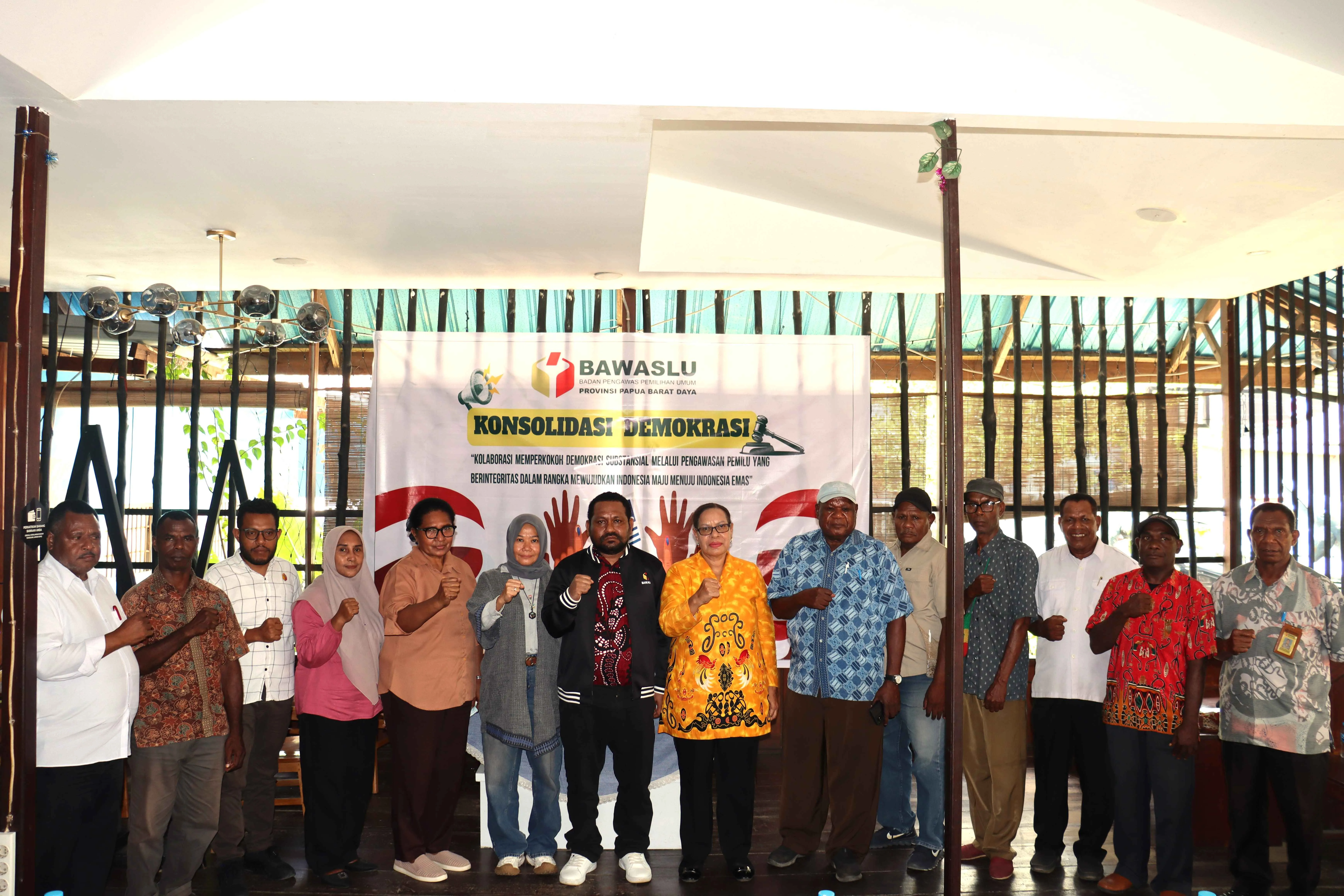Bawaslu PBD - Pengurus Forum Lintas Suku Asli Papua (Provinsi PBD dan Kota Sorong)