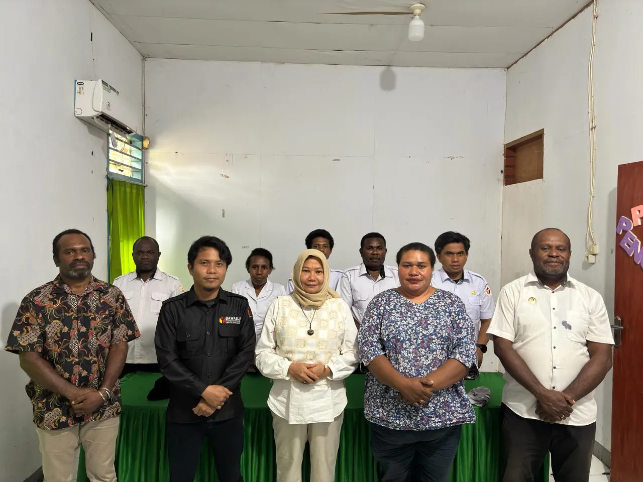 Bawaslu Papua Barat Daya Melaksanakan Monitoring dan Evaluasi di Bawaslu Kabupaten Sorong Selatan