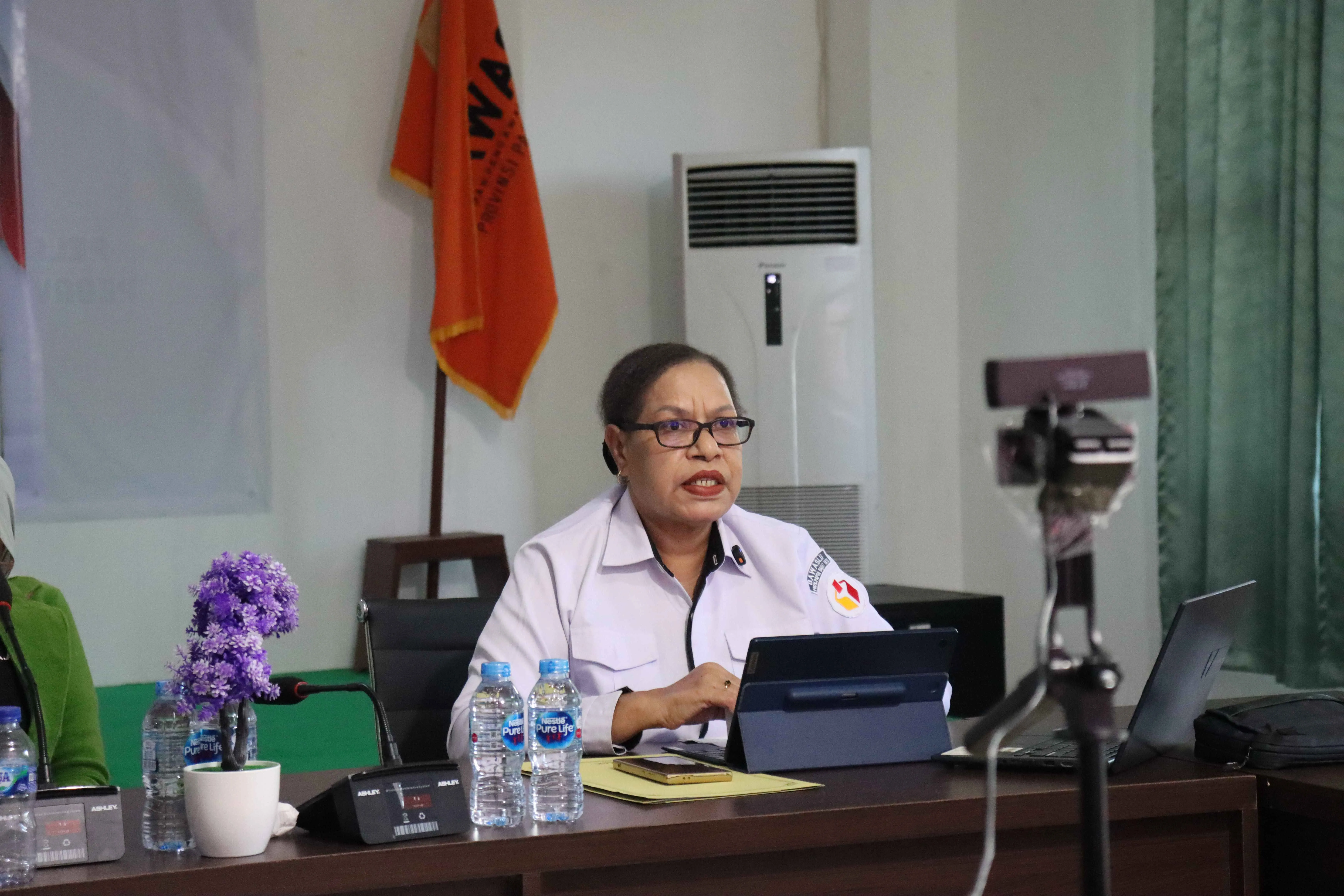 Regina Gembenop - Koordiv Pencegahan, Partisipasi Masyarakat dan Humas (P2H) - Bawaslu Provinsi Papua Barat Daya