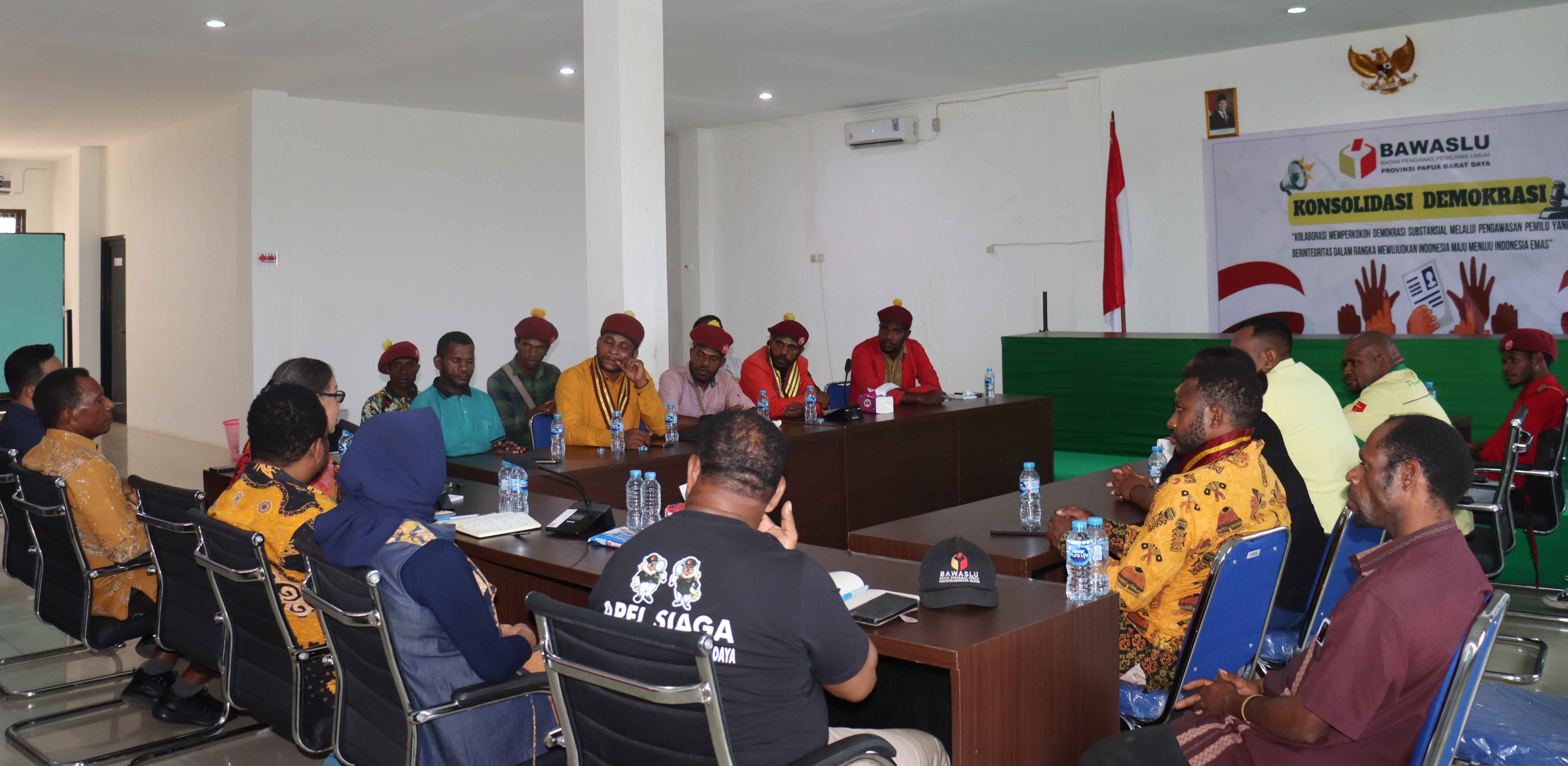 Konsolidasi Demokrasi - Bawaslu papua Barat Daya - Pemuda katolik - PMKR Sorong 